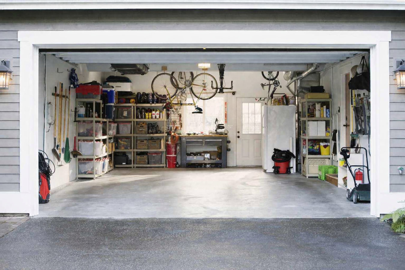 Garage floor concrete in Springfield, MA